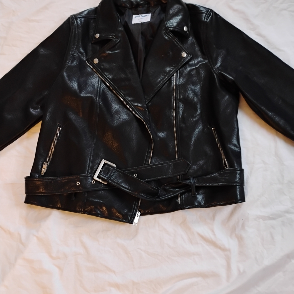 Old Navy Women's Faux Leather Belted Zip Up Biker Jacket Size XL PETITE